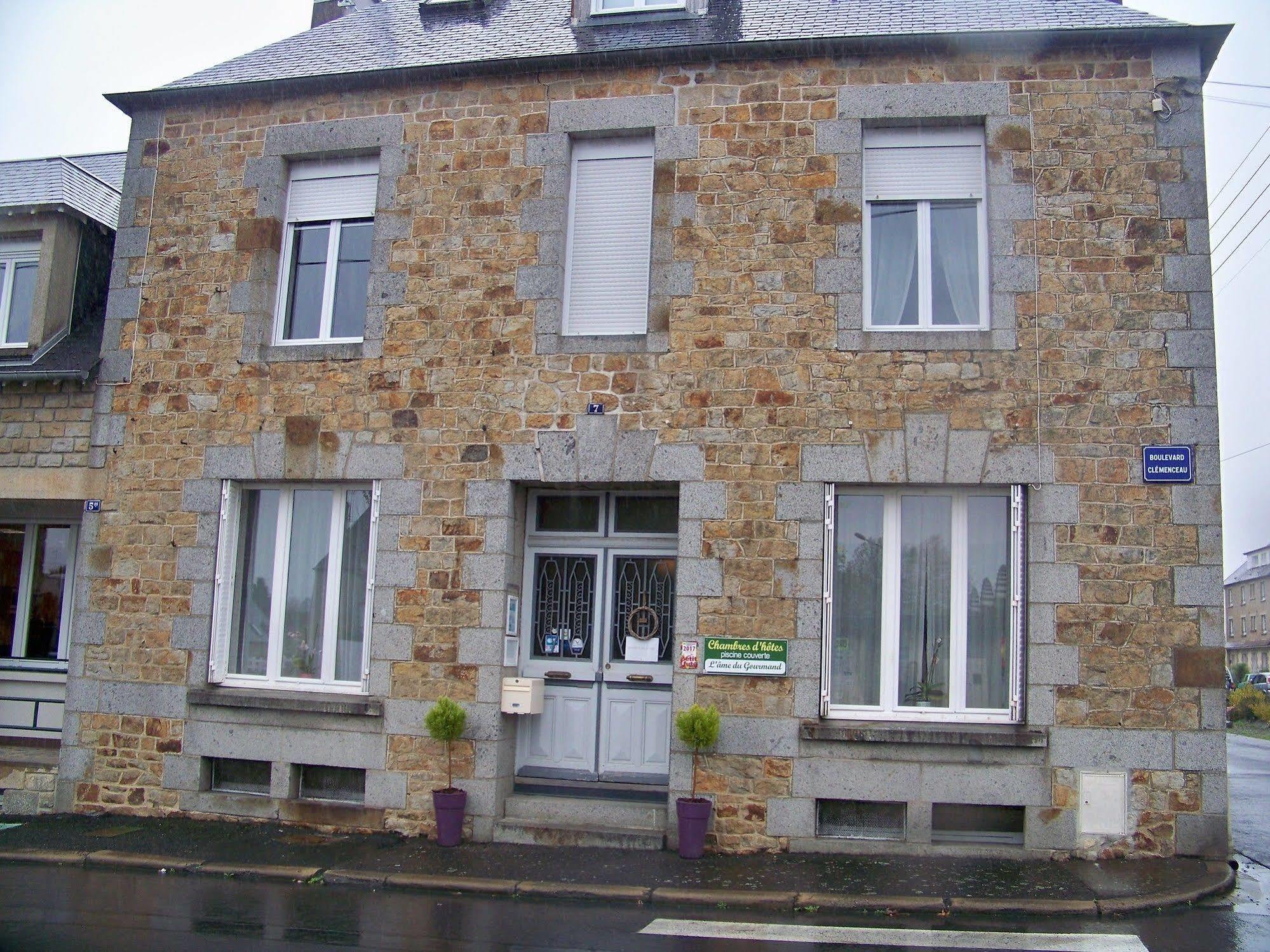 L'Ame Du Gourmand Hotel Pontorson Exterior photo